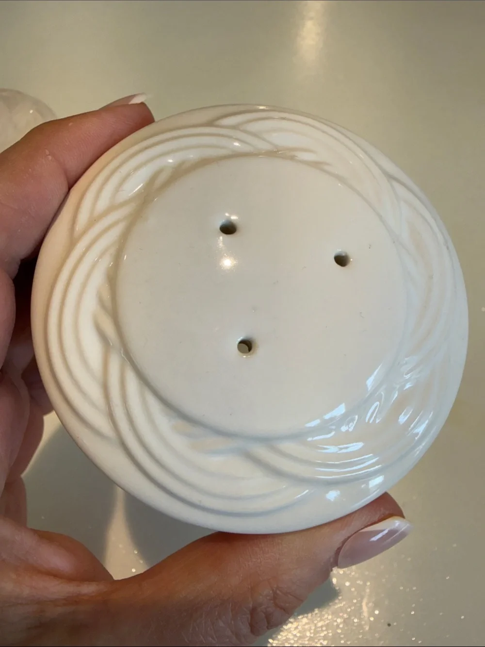 White Pfaltzgraff Ceramic Salt and Pepper Shakers - Swirl Detail